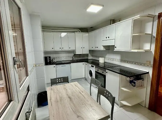 Atuaire San Pablo Rozando El Museo De La Evolucion Humana Parking Incluido *